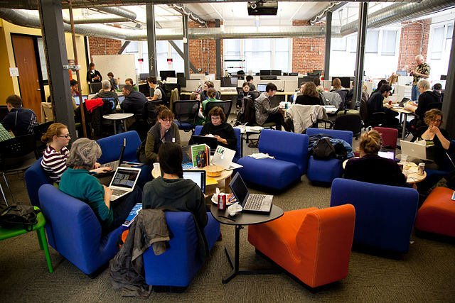 "Women's History Month edit-a-thon" Edit-a-thon organizado por la Fundación Wikimedia en San Francisco, en marzo de 2012